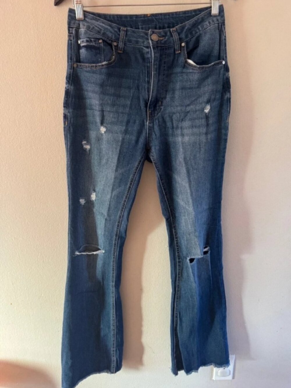 Women’s Dark Wash Distressed Jeans - Blue